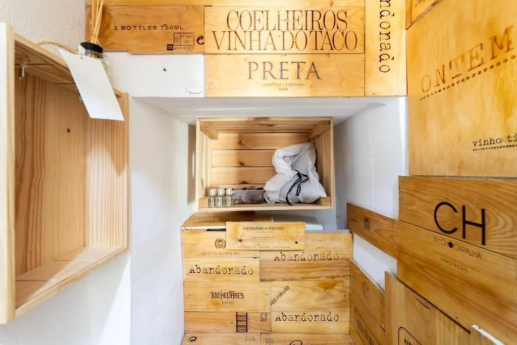 The White Suite Principe Real Lisboa 0*,  Πορτογαλία