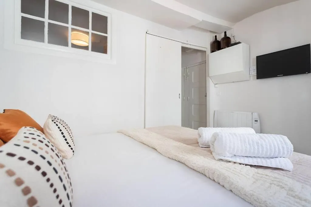 The White Suite Principe Real Лиссабон Португалия